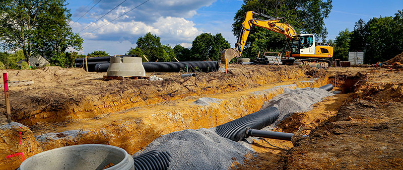 Excavating contractors at work | CiEX